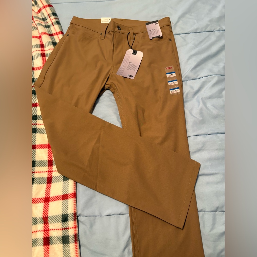 Levi's Men's Brown Chinos